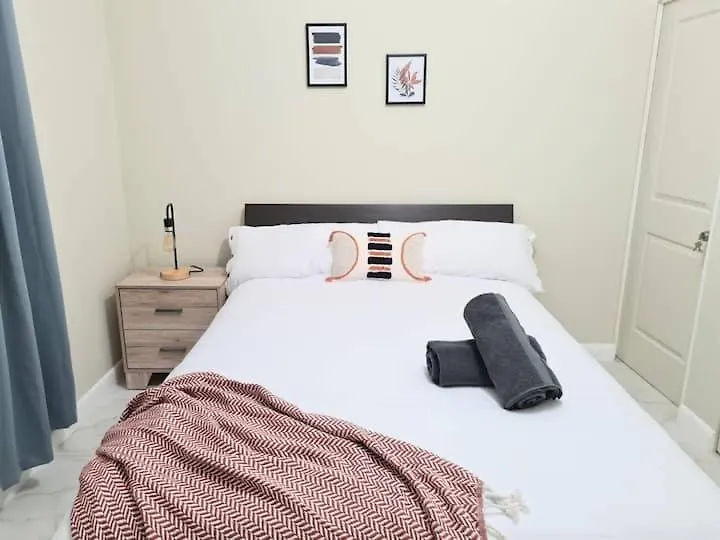 The Loft Apartment Кингстон