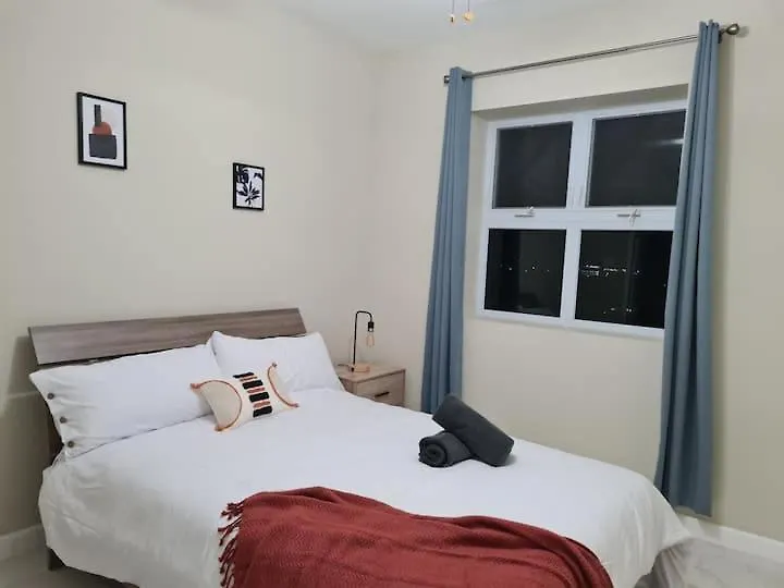 The Loft Apartment 킹스톤