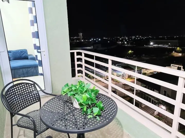 The Loft Apartment 킹스톤